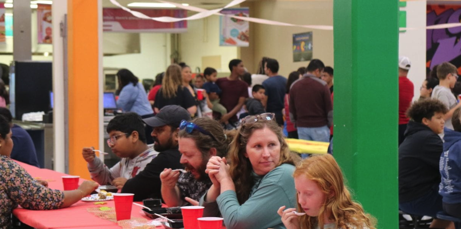 Grisham Middle School hosts second “Grizzgiving” community dinner