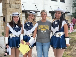 Photograph of Principal Vanessa Randels and Stoney Point Tigers Dancers