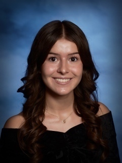 Amelie Hoensheidt - Salutatorian