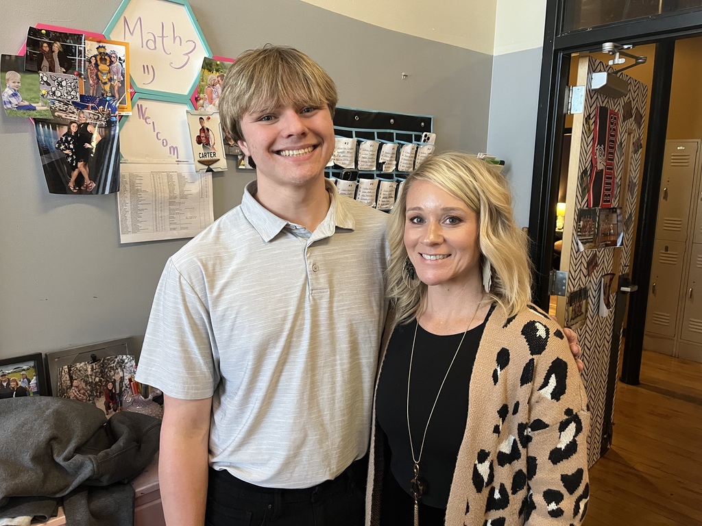 Hayes Davis (left) and Amanda Carter (right)