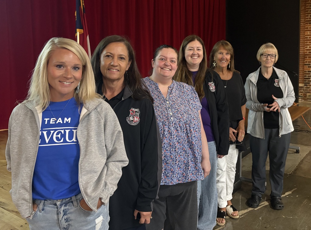 Pictured left to right: Amanda Carter, Connie Cox, Autumn Snow, Lori Meadows, Wendy Yarboro, and Donna Beaver