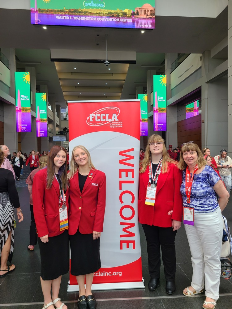FCCLA Students with Mrs.L taking a nice photo