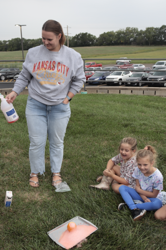 1st Grade Vocano Experiment