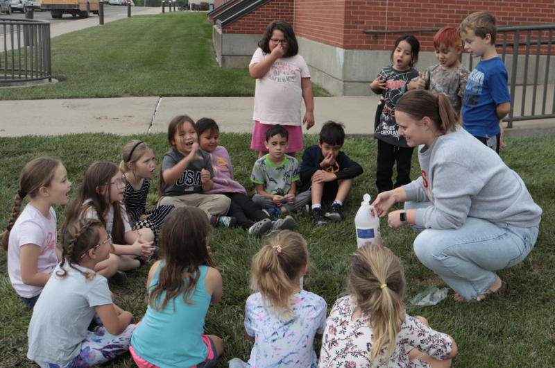 1st Grade Vocano Experiment