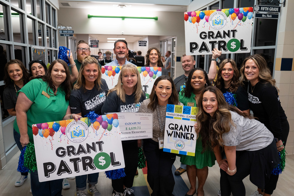 group picture awarding grant