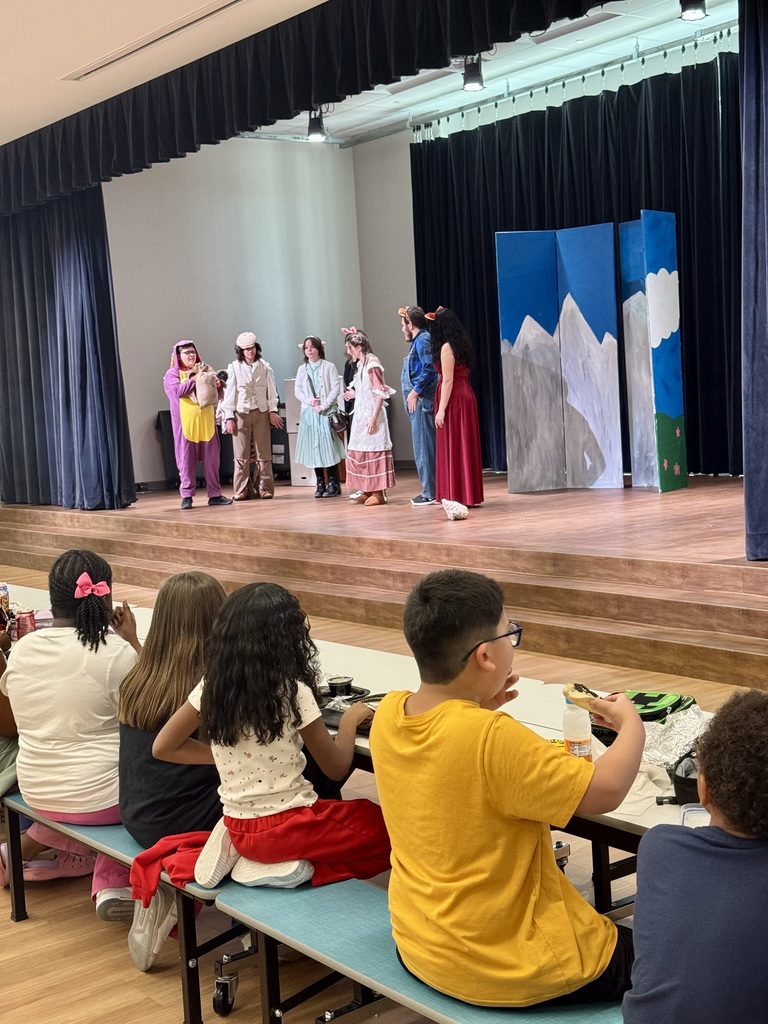 Theater performance at lunch
