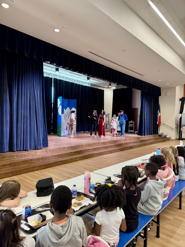 Theater performance at lunch