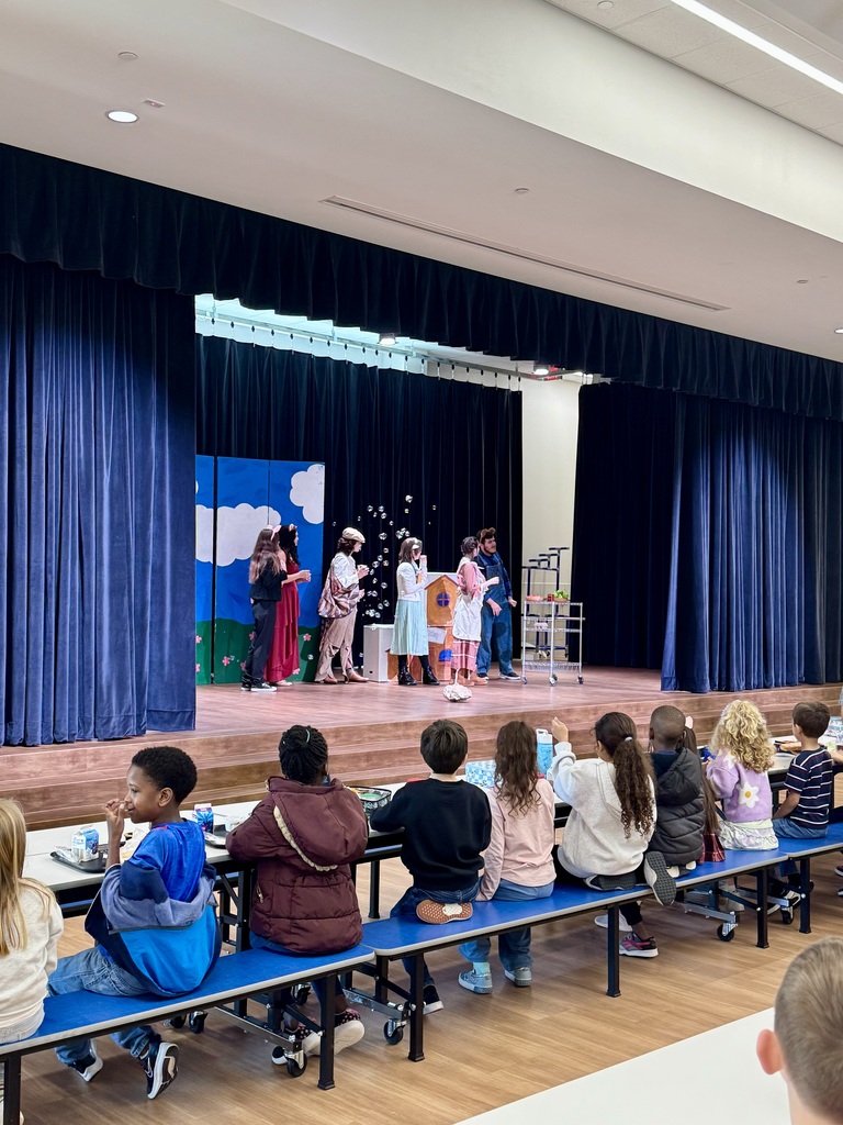 Theater performance at lunch