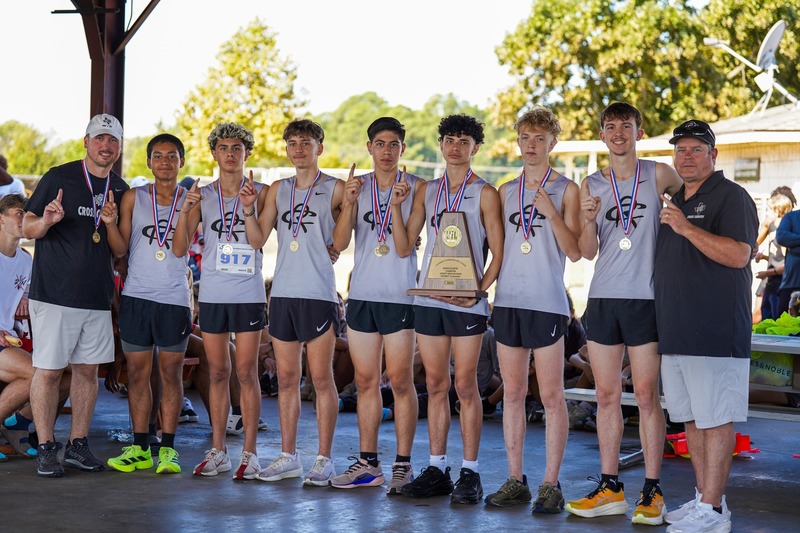 Boys varsity XC team