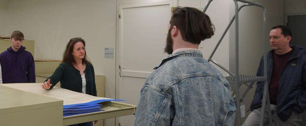 Makennah Jura Captures Research & Curation Field Trip