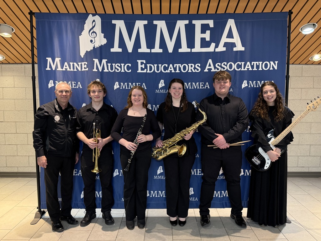 The Perfect Combo - Jazz combo students pose with Mr. Neal