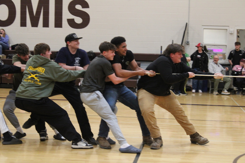 Juniors in the tug-of-war
