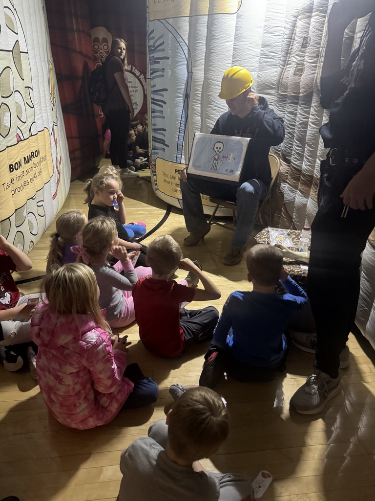 Grant Eskeldson explaining the bones