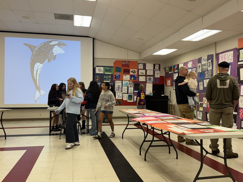 families looking at exhibits