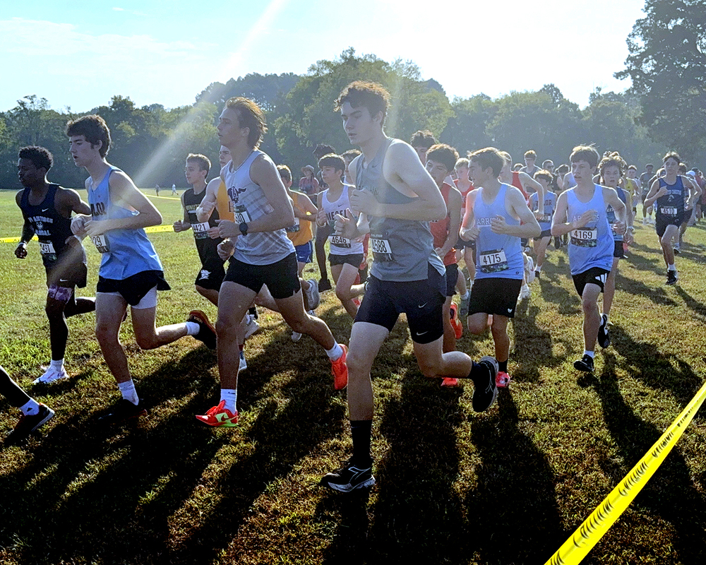 Middle school runners compete