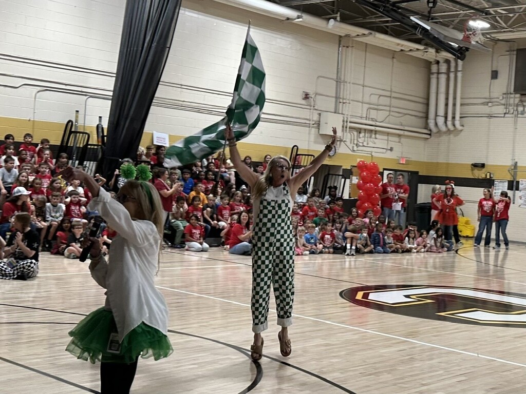 House Party Leader Mrs. Jody and House Leader-Mrs. Elam
