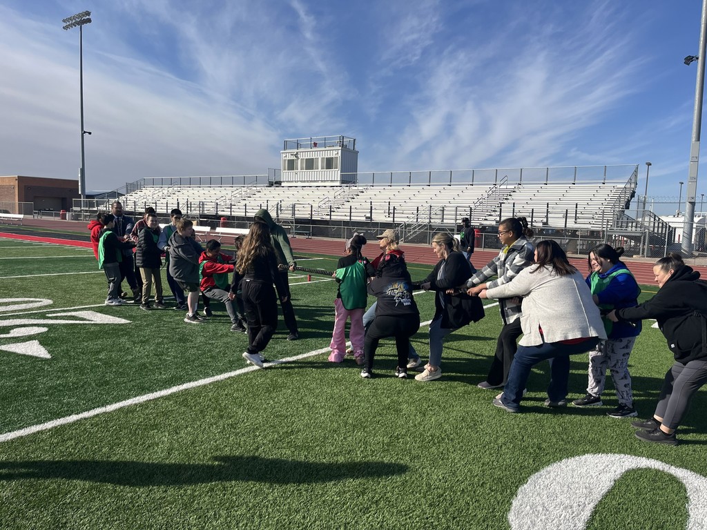 Girls Vs. Bys Tugwar