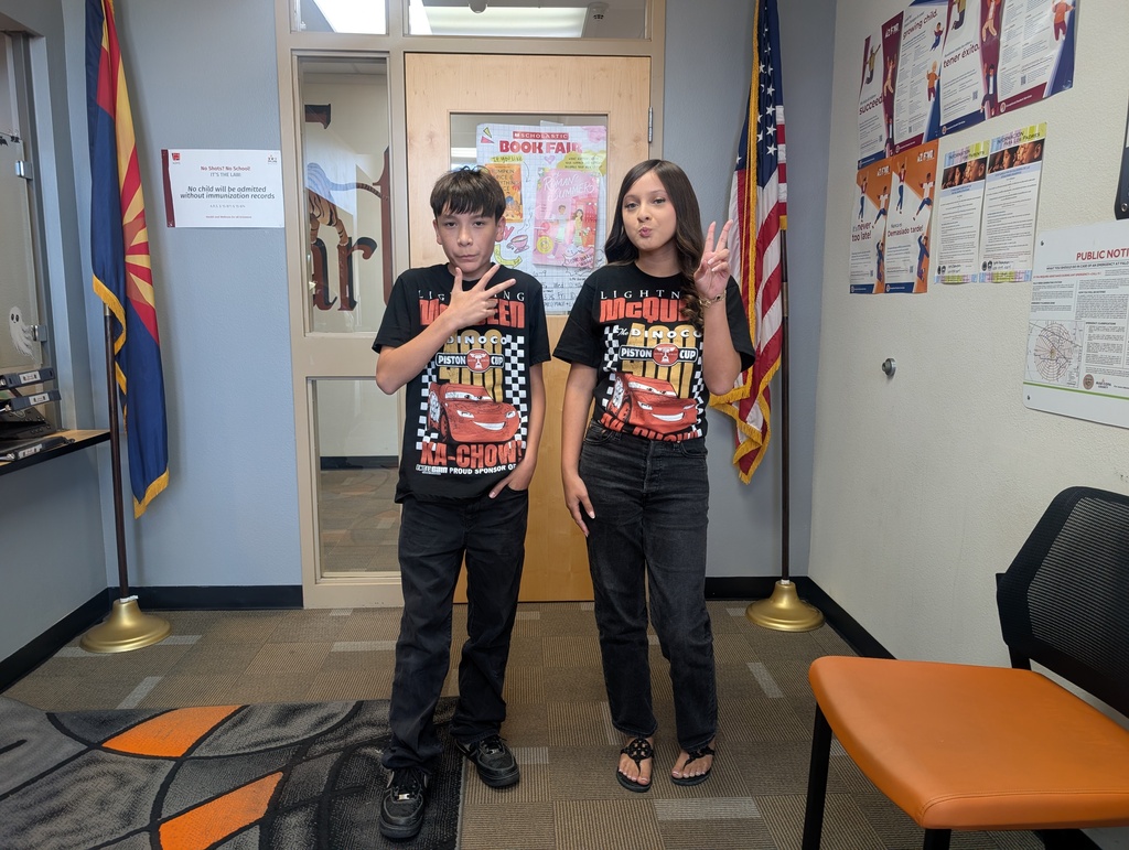 Seeing double, teaching double! 👯♂️🍎 A few extra snaps from Twin Day and Student/Teacher Switch Day because one post just wasn't enough.