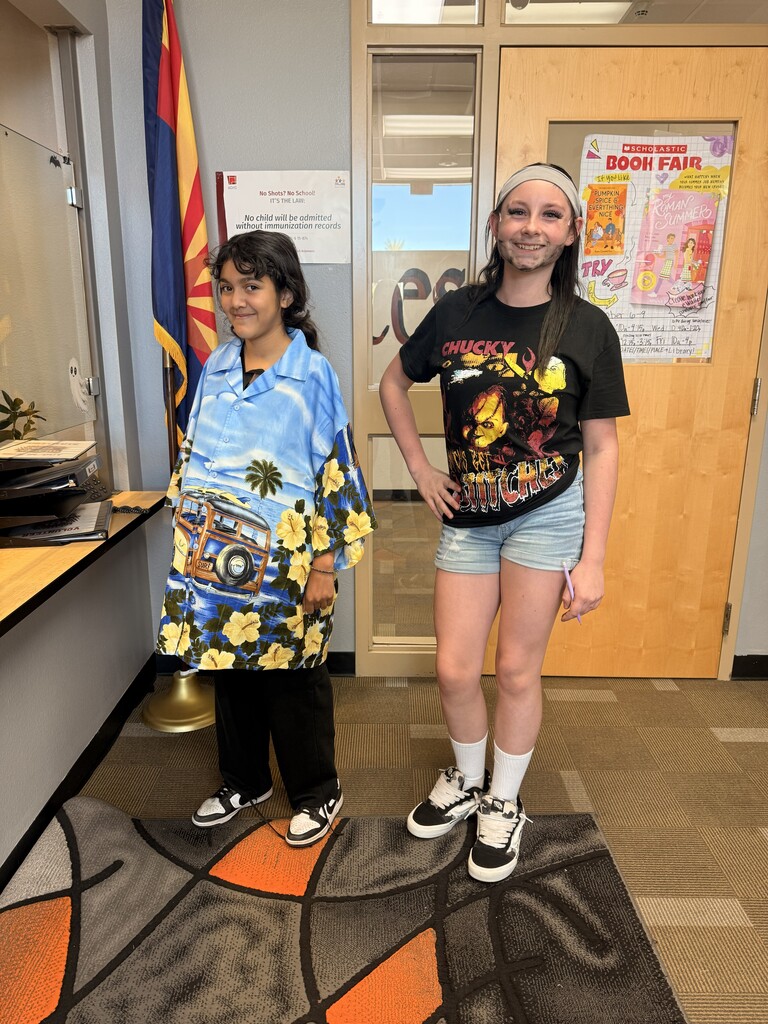 Seeing double, teaching double! 👯♂️🍎 A few extra snaps from Twin Day and Student/Teacher Switch Day because one post just wasn't enough.