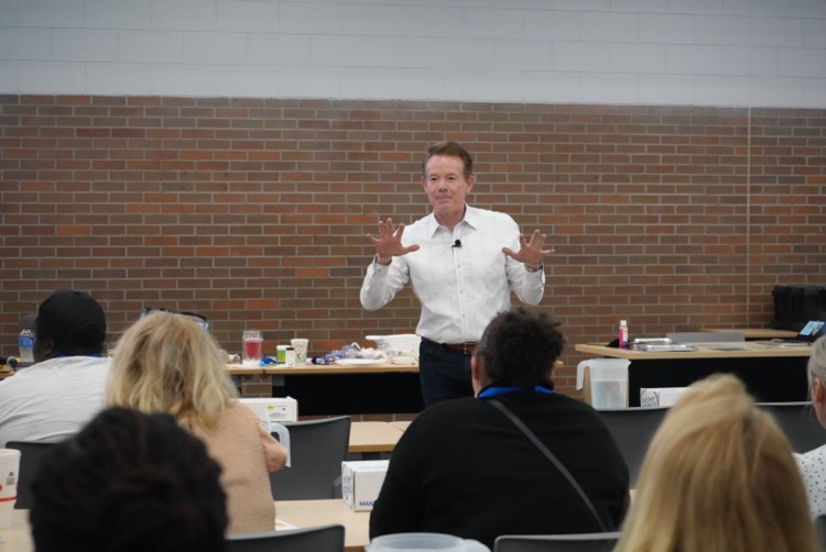Closing remarks by Steve Spangler. 