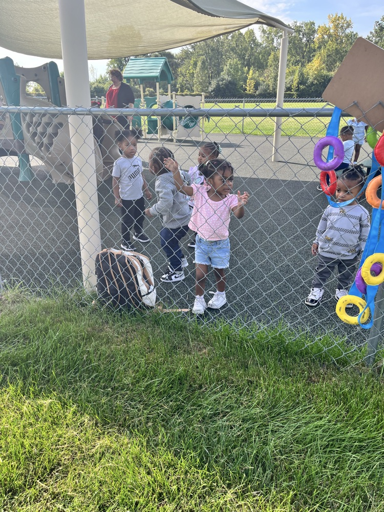 children dancing 