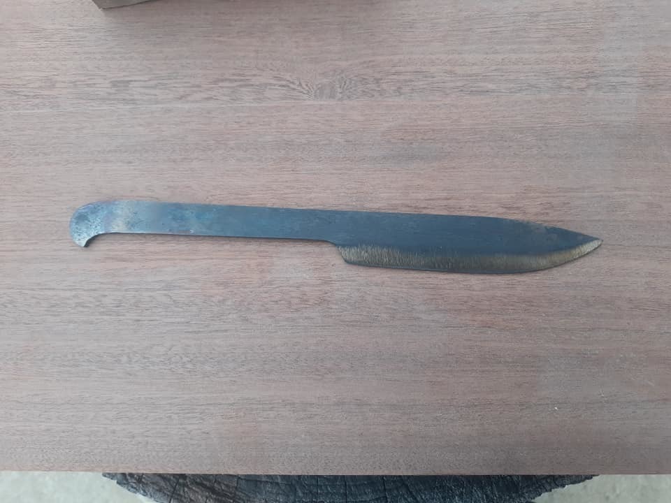 knife