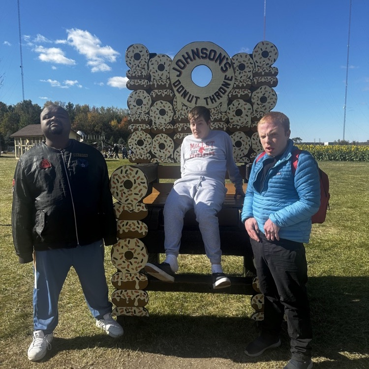 students at the pumpkin farm