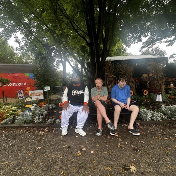 students at the zoo.