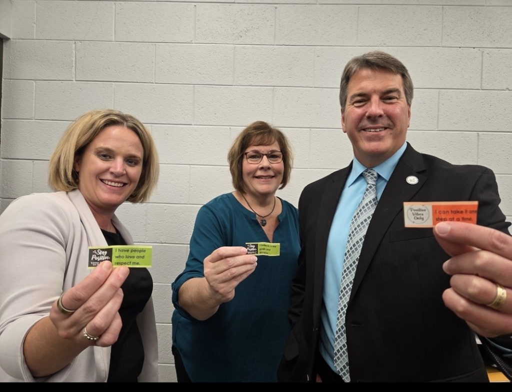 Superintendent Dr. Collier, Dr. Senkowski, and Janet Ciesla stopped by the Family Service office of Joyce Thomas and Stacie Coleman to pull a positive affirmation from the "Affirmation Station". 