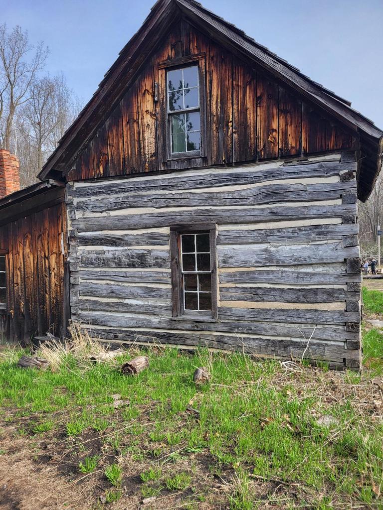 Schroeder school house