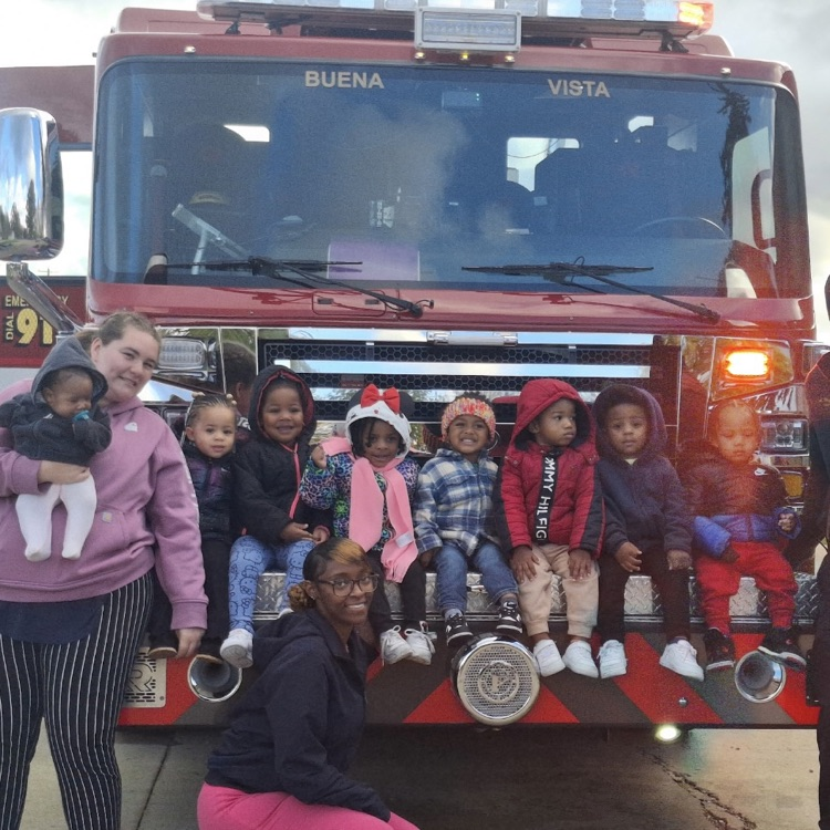 EHS classroom outside of the fire truck after the tour