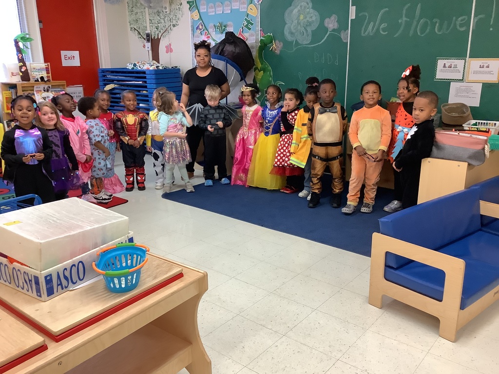 Pumpkin fun  for the children in Ms. Jeanette's and Ms. Ta'Teiona classroom at the Brucker ISD Head Start Center. Dad's and one sister assisted the children with decorations.  Also the children decorated a pumpkin for our new Principal  Stephanie Ecikholt.
