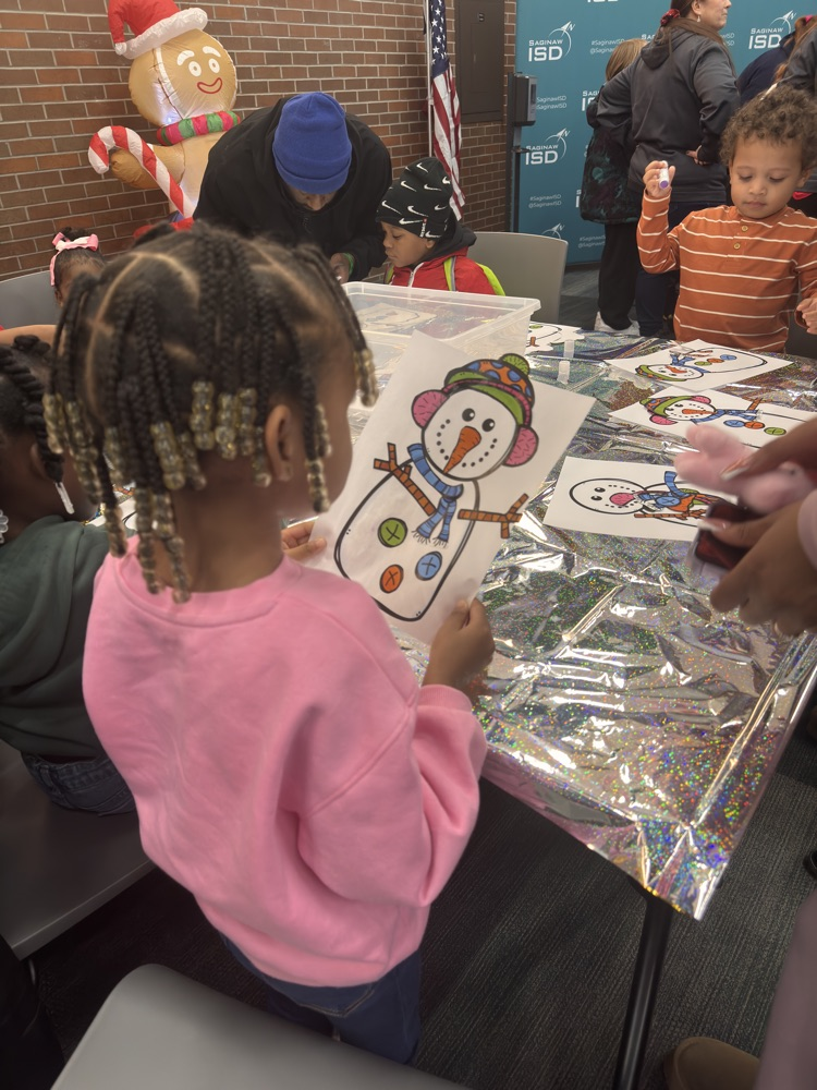 Families at Jerome’s December Parent Club.