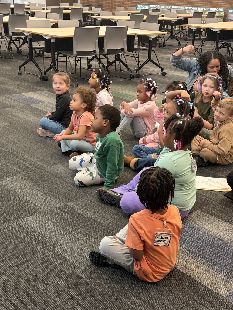 Jerome students listening to read-aloud. 