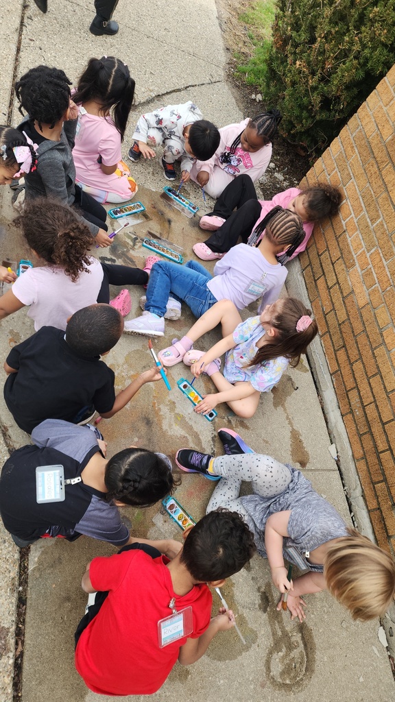 Who says you can't paint outside?