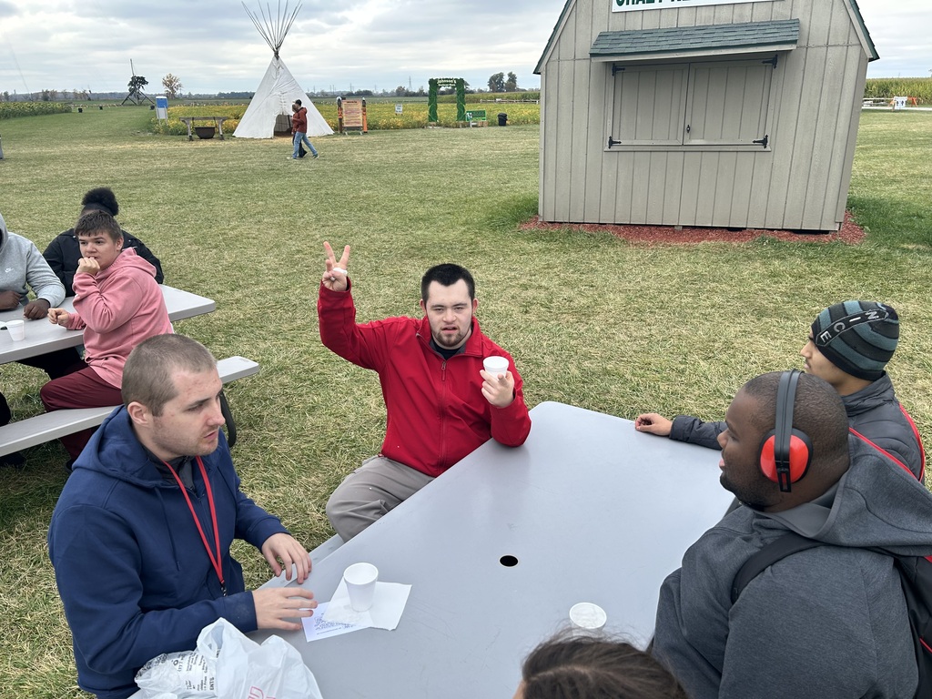 Students enjoying their time at Johnson's Pumpkin Farm