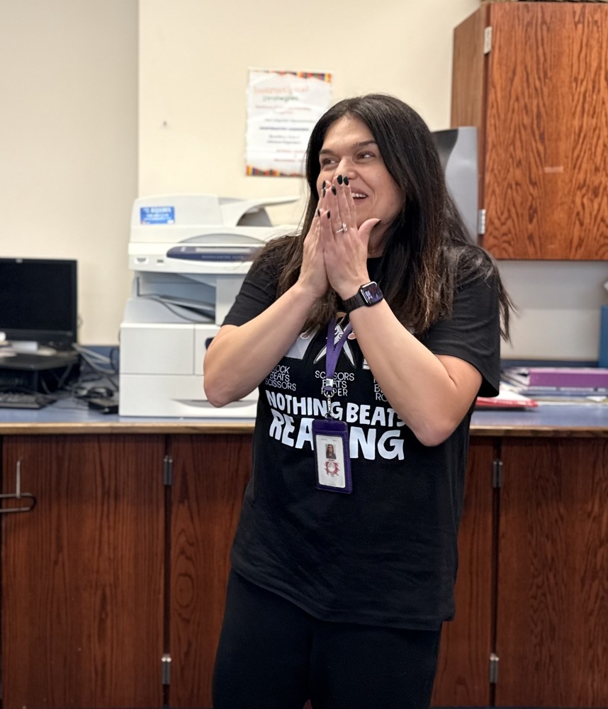 Loomis Elementary Teacher Surprised with Golden Apple Award