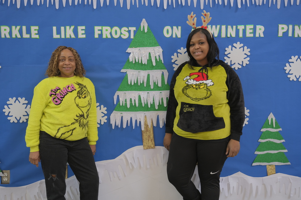 Students and Staff celebrate Holiday Hype Days
