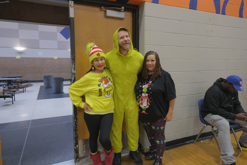 Students and Staff celebrate Holiday Hype Days