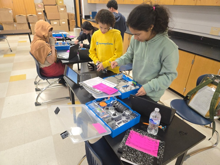 Students work on vex robotics