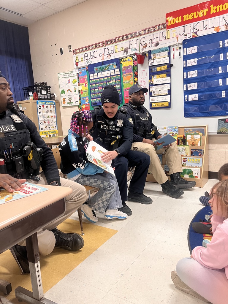 📚👮‍♂️ A Special Visit for Our First Graders! 