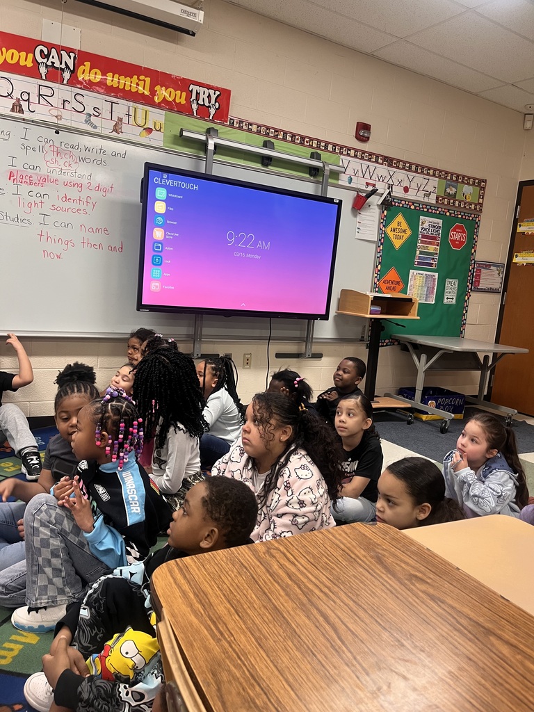 📚👮‍♂️ A Special Visit for Our First Graders! 