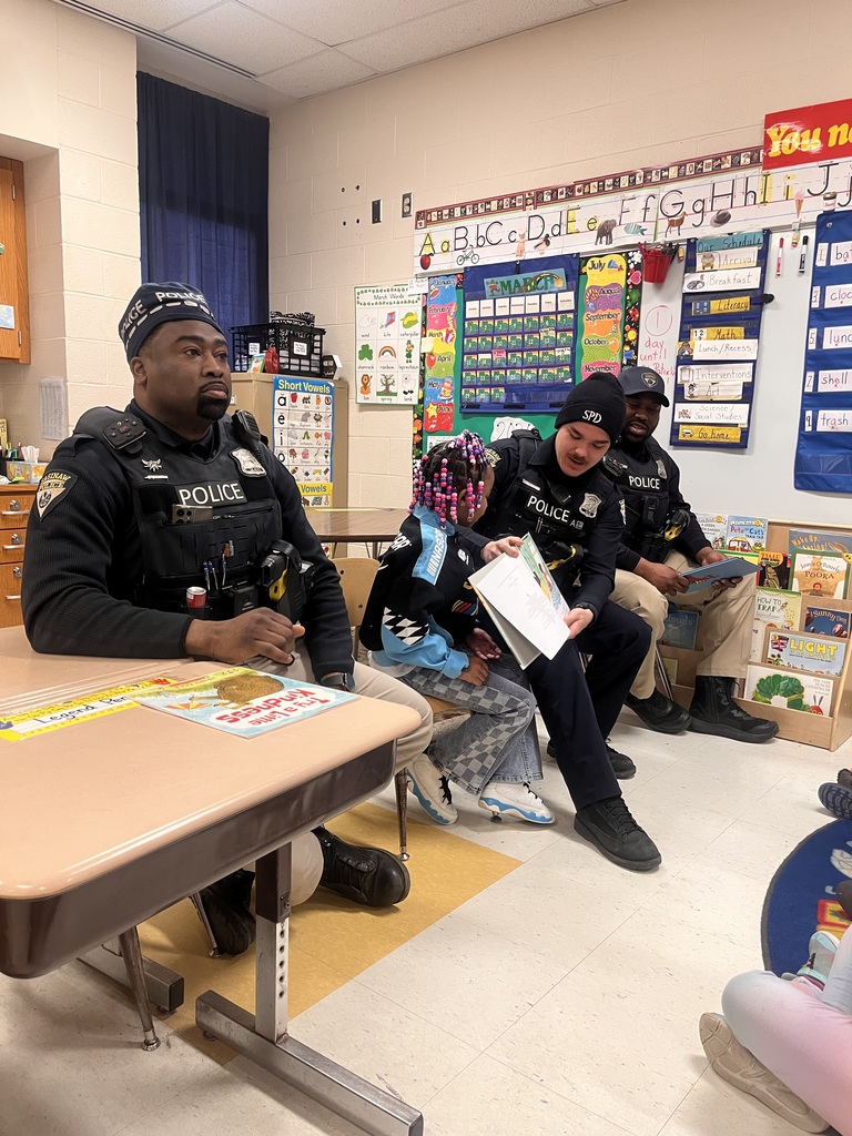 📚👮‍♂️ A Special Visit for Our First Graders! 