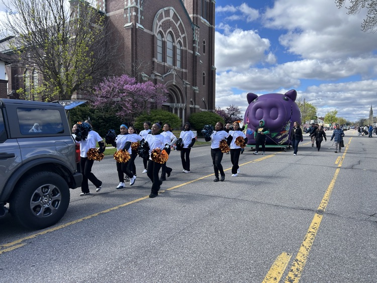 TMS Students in the Cinco De Mayo Parade
