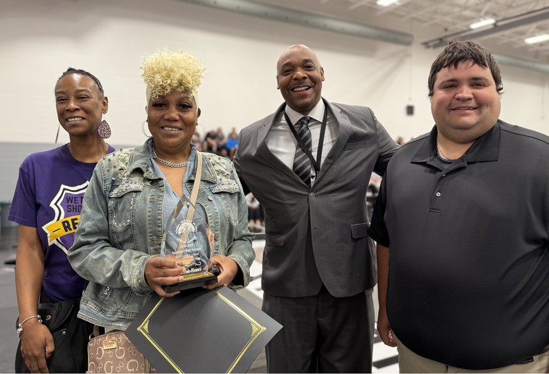 Joyce Cole-Humes accepts award for SEIU Local 1 Employee of the Year