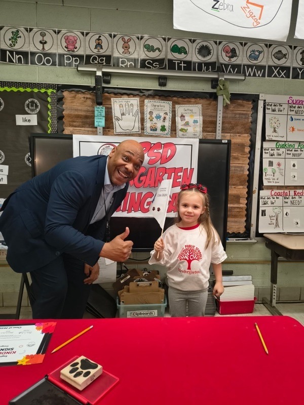 Kindergarten Signing Day class of 2039