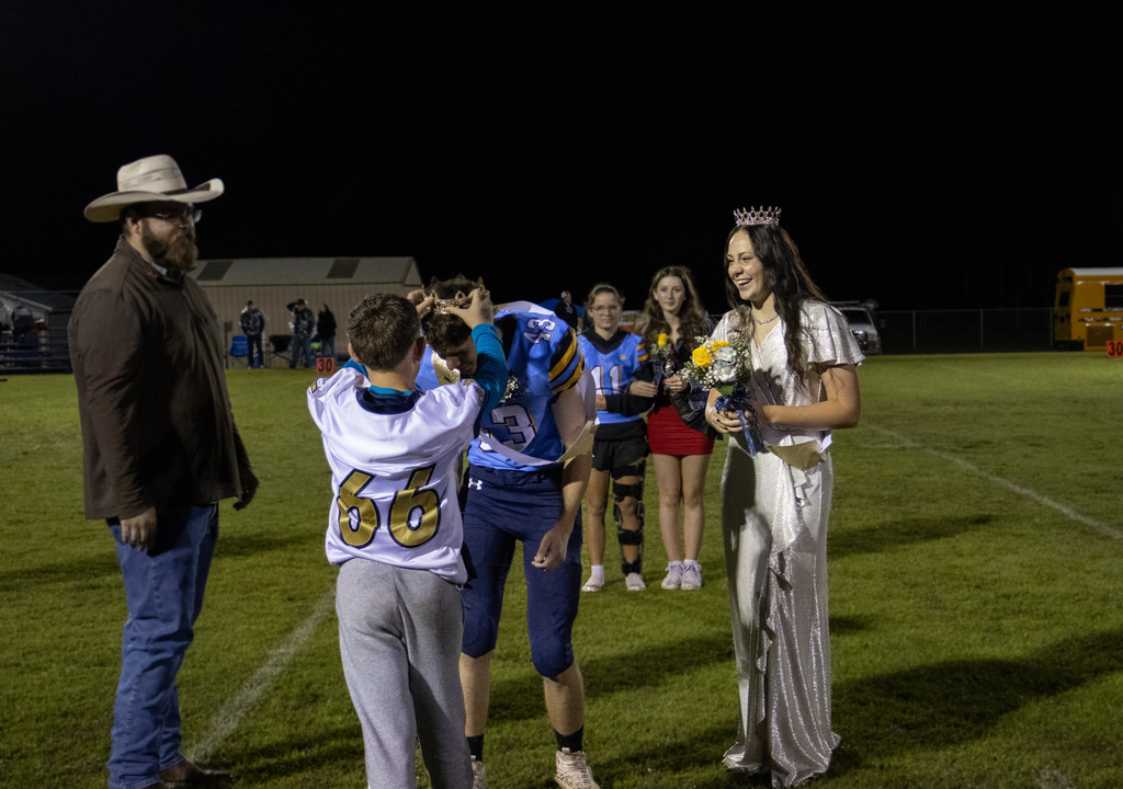 Crowning the king