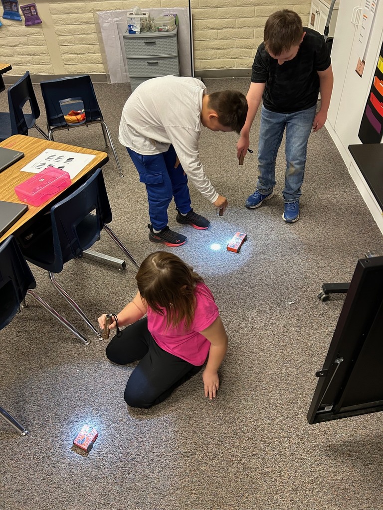 Students and edison robots