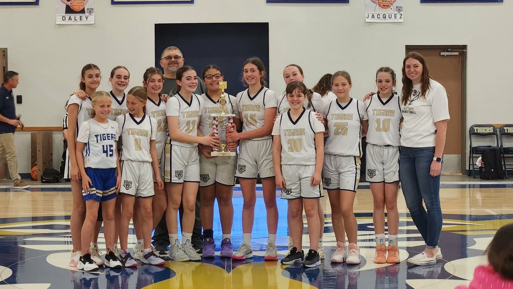 Middle school girls team cropped for instagram