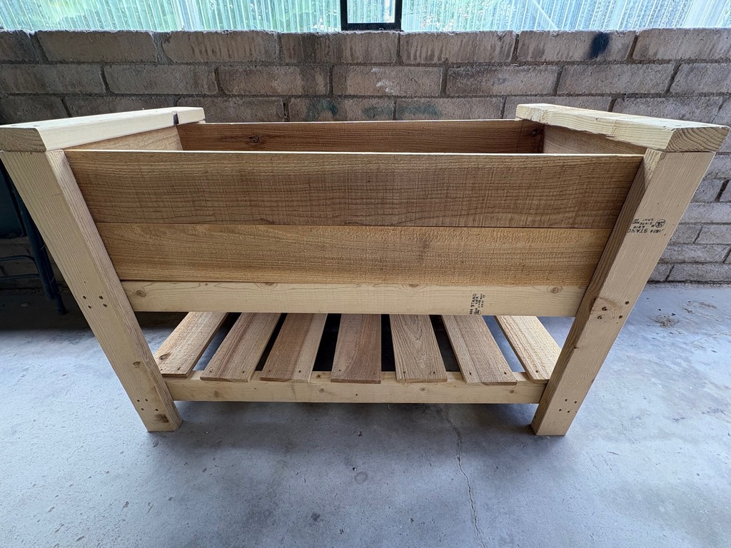 raised bed garden planter